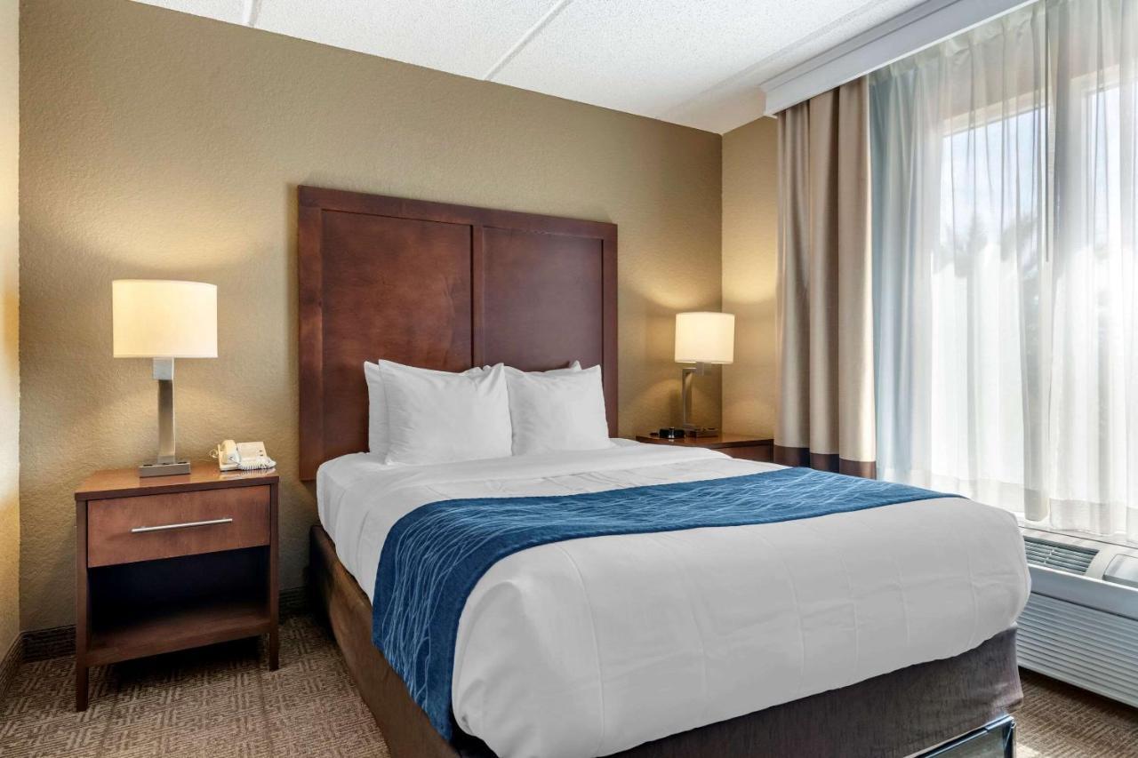 Comfort Inn & Suites Orlando North Sanford Exteriör bild