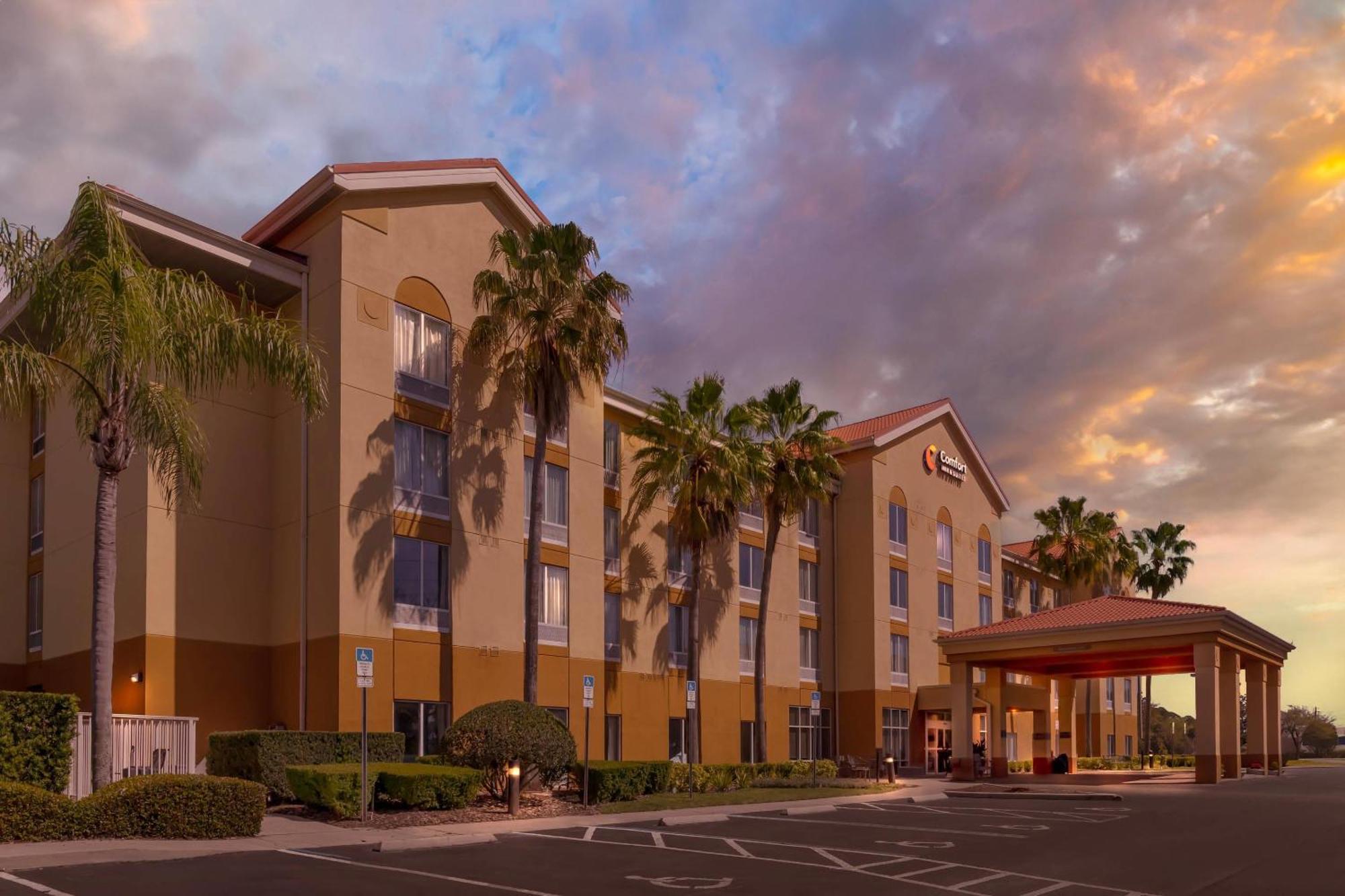 Comfort Inn & Suites Orlando North Sanford Exteriör bild